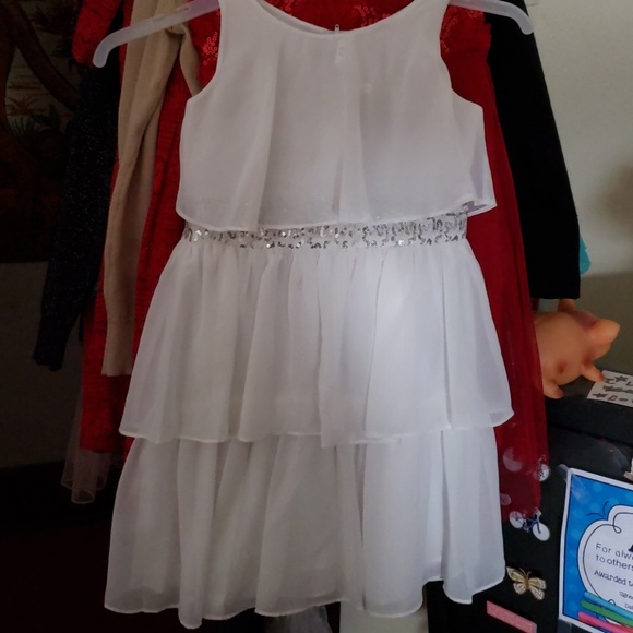 Dresses - Picture 2 of 2